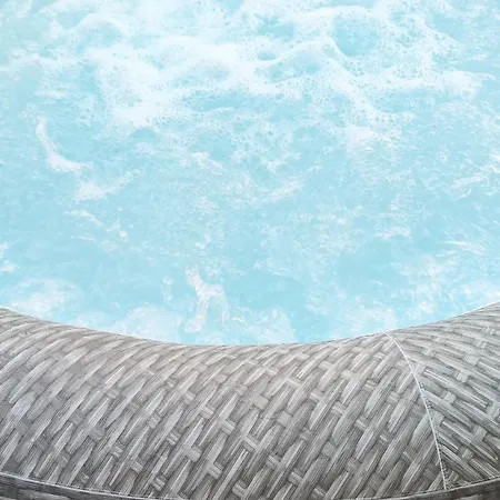 La Harmony Garden With Jacuzzi * Split